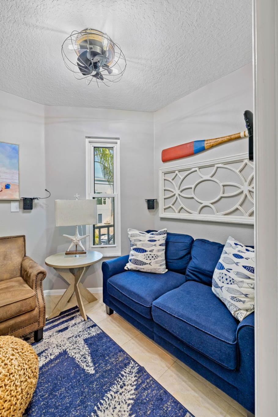 5 Bed3Bath Waterfront Pool Home With Full Gym, Office, And Heated Pool! Hernando Beach Exterior photo