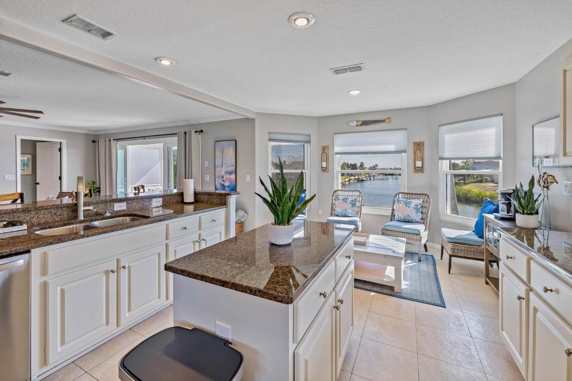 5 Bed3Bath Waterfront Pool Home With Full Gym, Office, And Heated Pool! Hernando Beach Exterior photo